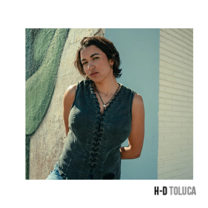 WOMEN'S LACE UP VEST - Imagen 3