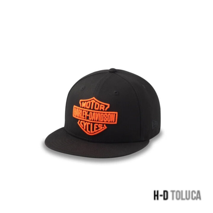 GORRA NEGRA HARLEY-DAVIDSON® CON BARRA Y ESCUDO AJUSTABLE